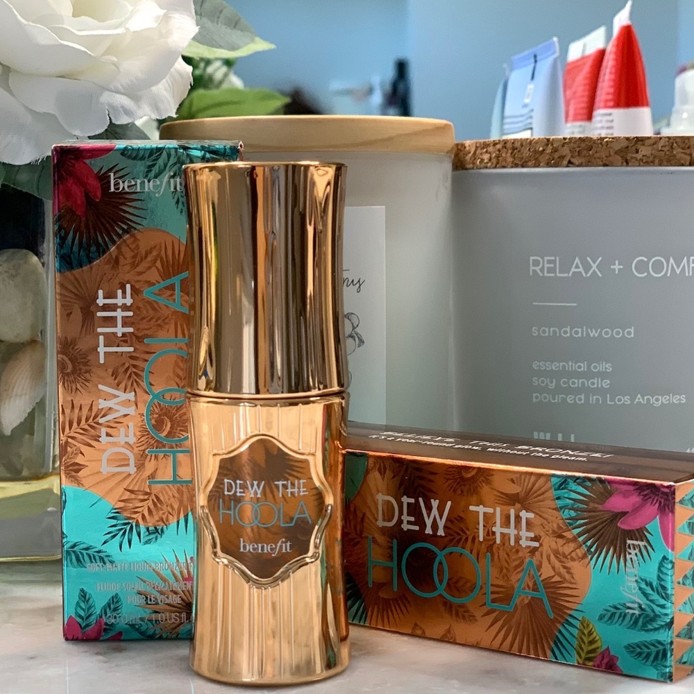 Benefit Cosmetics Dew The Hoola Matte Liquid Bronz